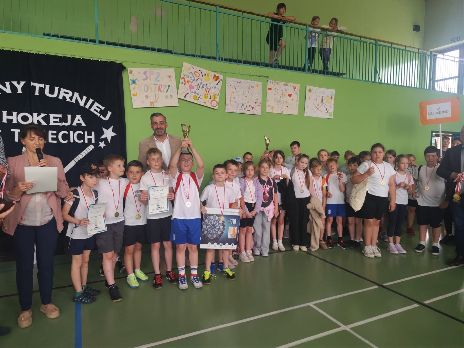 Wielkie sportowe emocje w Czerlejnie! Za nami Gminny Turniej Unihokeja Klas III!